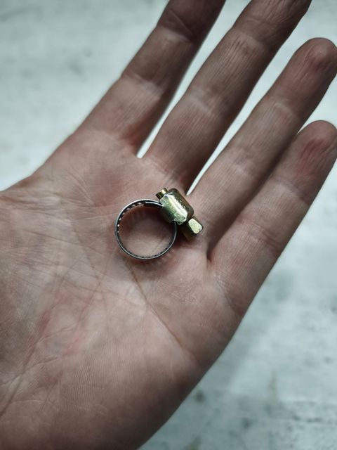 Abrazadera para manguera de 11mm de diametro externo
