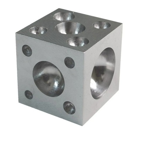 Dado de Embutir Acero 2pulgadas de lado
