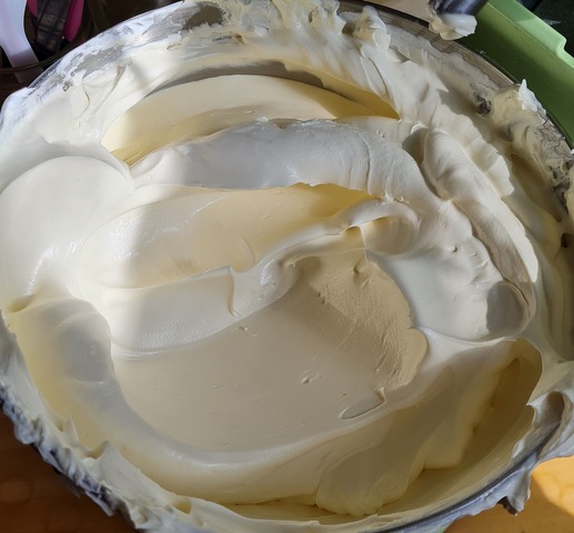 BUTTERCREAM SUIZO