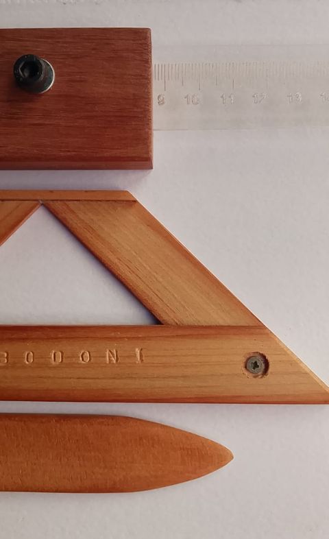 SET Gramil + Plegadera + Triángulo corta esquinas. Valor abonando con transferencia bancaria. 12 días hábiles de realización de las piezas.