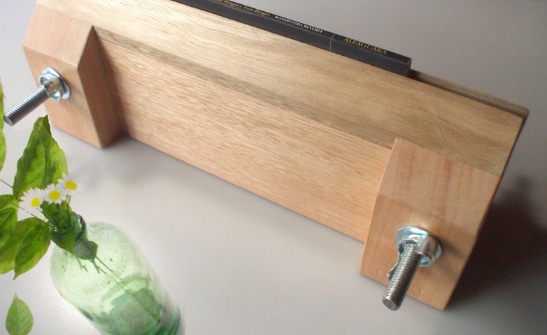 PRENSA DE FINISHING en madera de Eucaliptus. Sistema de varilla roscada/ mariposas.  15 días hábiles de realización.