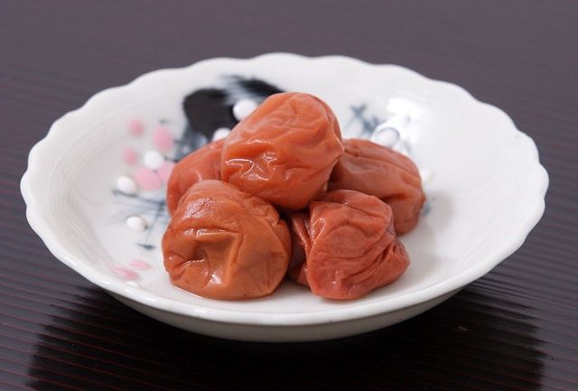 Umeboshi = alcalinidad