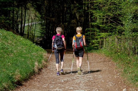 6 razones por las que caminar al aire libre debería ser uno de tus objetivos saludables