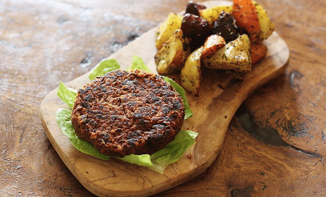 Hamburguesas de  porotos adukis y batatas