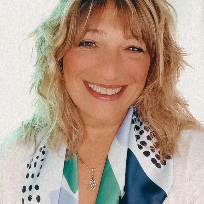 Ana Piserá - Terapeuta Cuántica
