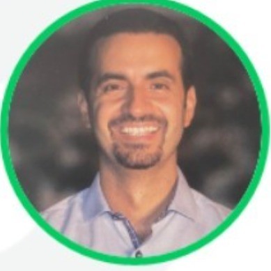 ​Fabián Canoni - Socio y director financiero (CFO) de EMA Group, firma de asesoramiento y consultoría.
