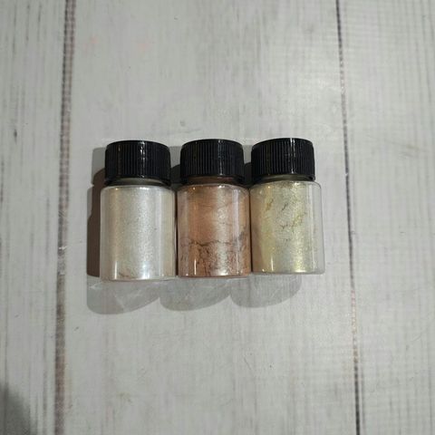 Mica en Polvo 15 gr c/u x 3 unidades color: blancos 