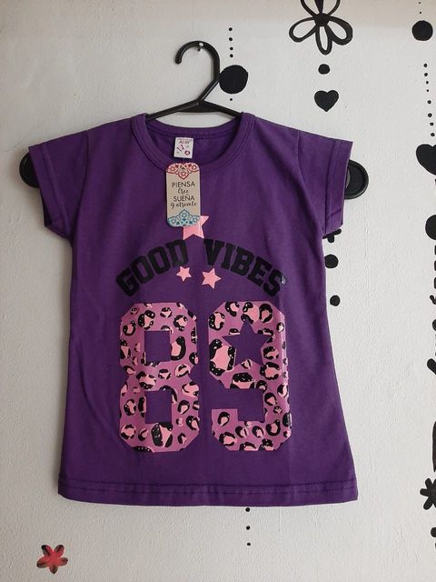 Remera Good Vibes