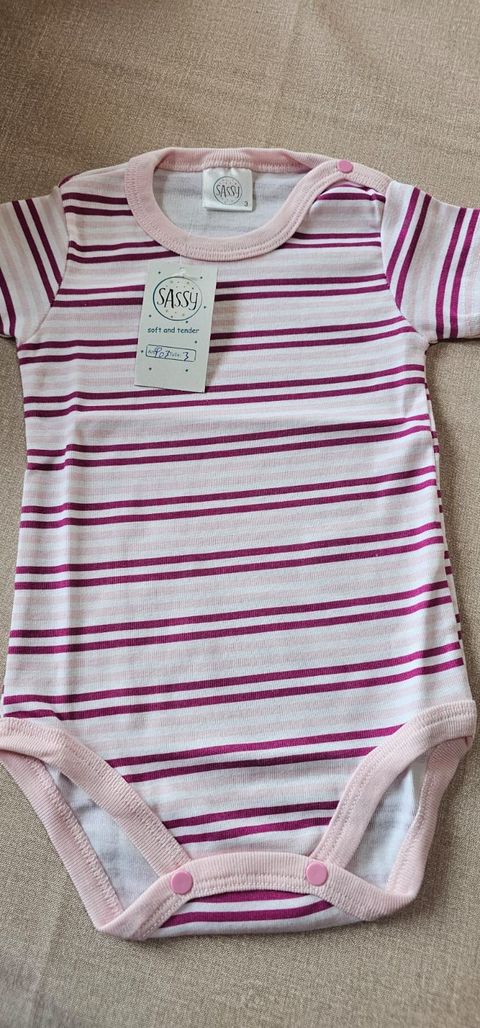Body Sassy Mangas Cortas