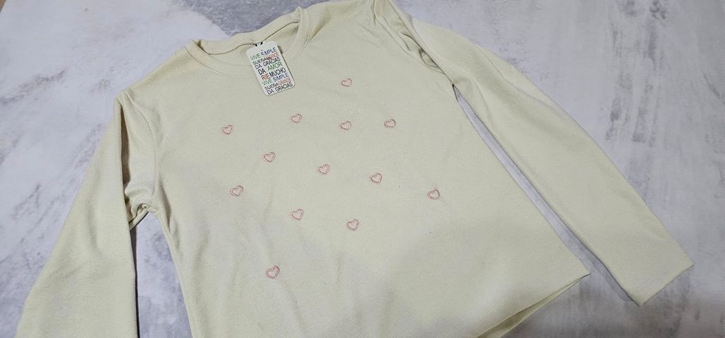 Camiseta Sharon