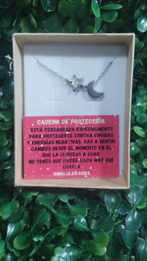 Cadena Mágica de Protección Plateada