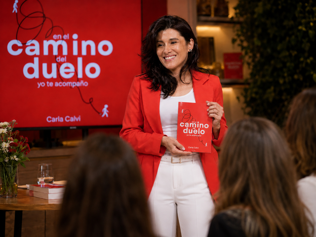 Presentacion del libro En el Camino del Duelo - Carla Calvi