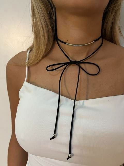 Black ribbon