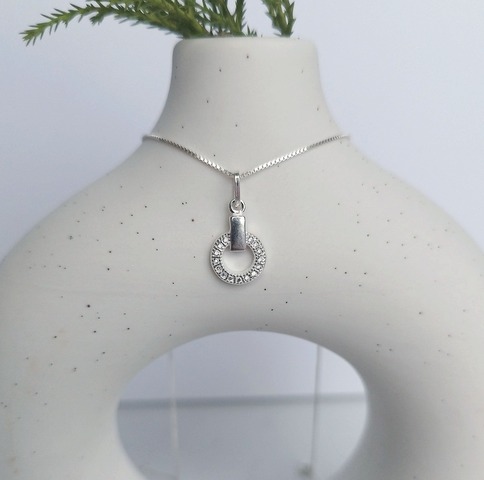 Conjunto círculo de plata y Circonias 
