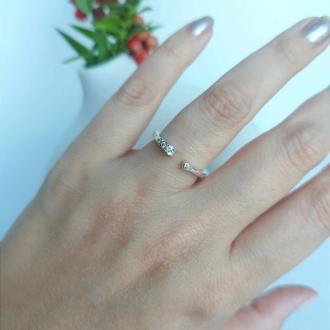  Anillo en Plata 925 y Circonias Semi ajustable