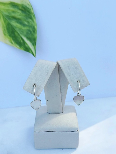 Aros 12mm con corazón de nácar - Plata 925