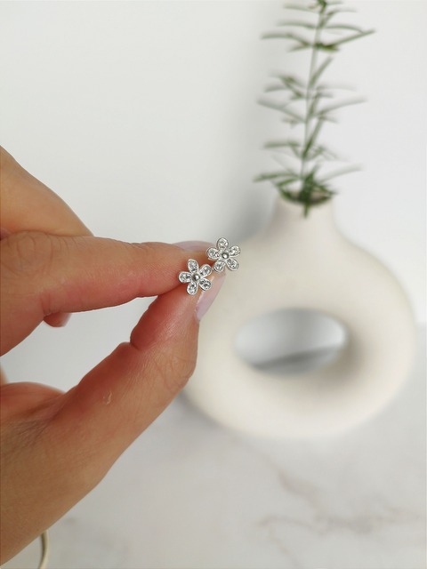Miniaturas flor Plata y Circonias 
