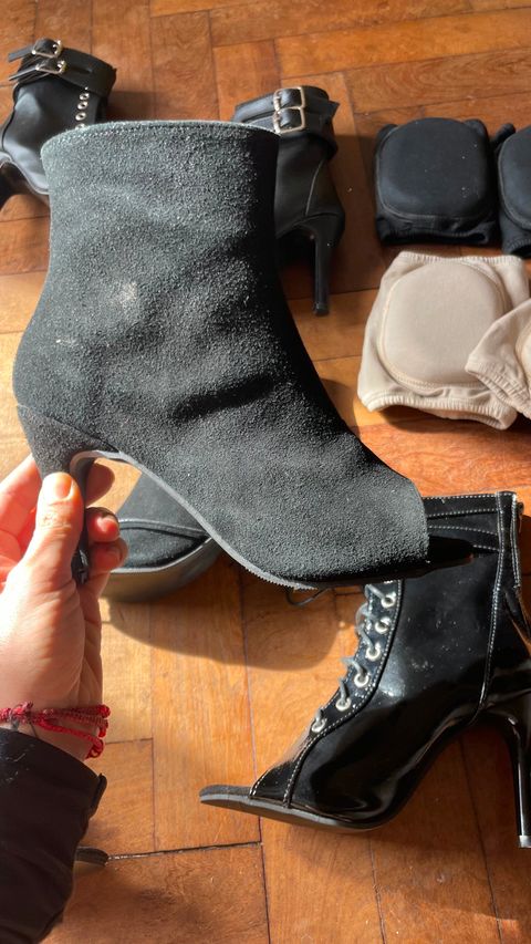 Heels gamuza negro