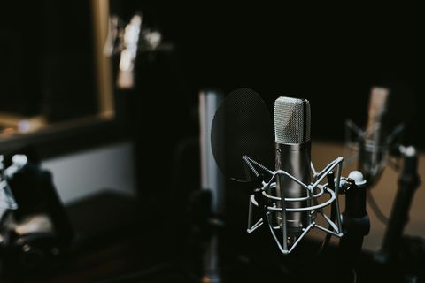 Cómo los podcasts transforman el consumo de noticias internacionales
