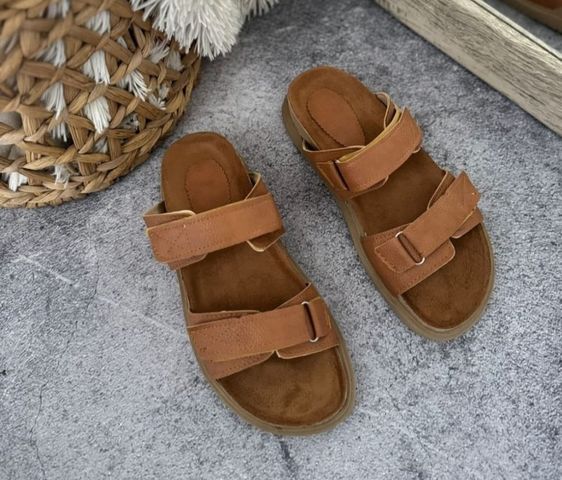 SANDALIAS CON ABROJO SUELA