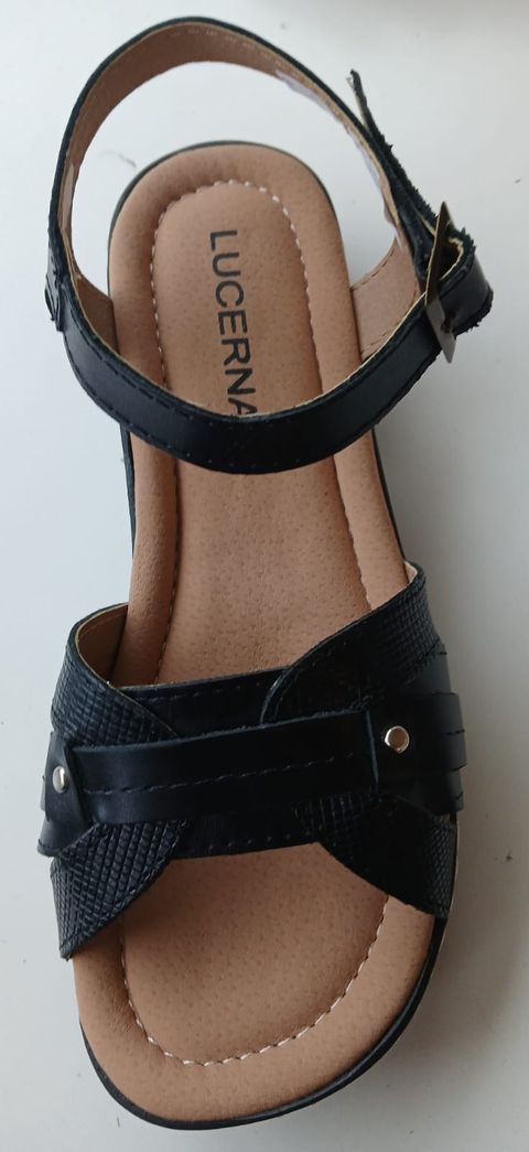 SANDALIA NEGRA LUCERNA BECCA