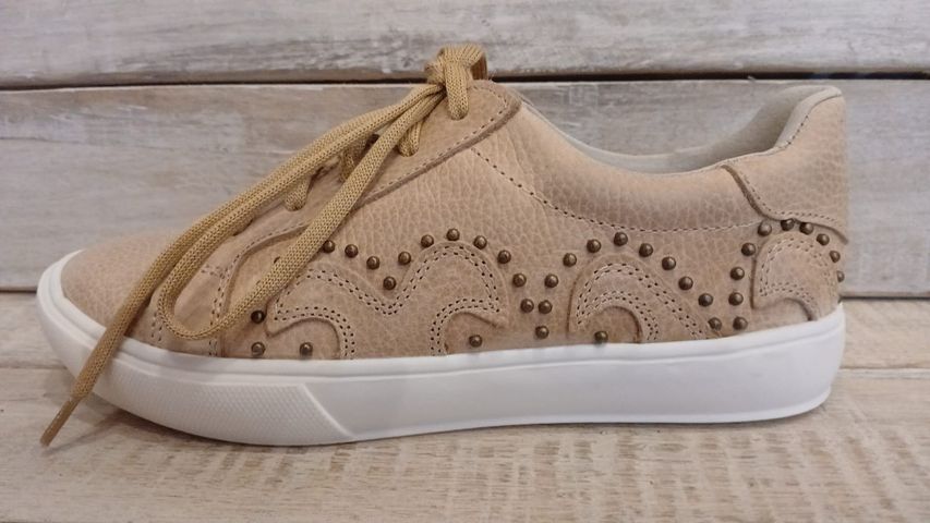 ZAPATILLAS DE CUERO BEIGE