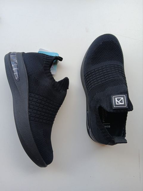 ZAPATILLAS NEGRAS PICCADDILLY