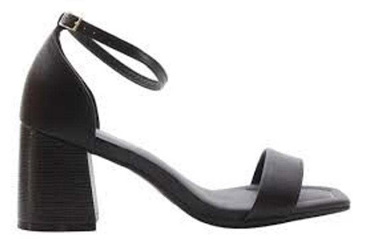 SANDALIA PICADILLY NEGRA