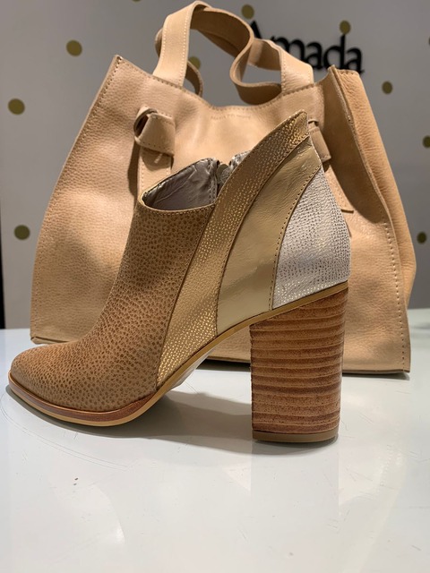 Bota Beige