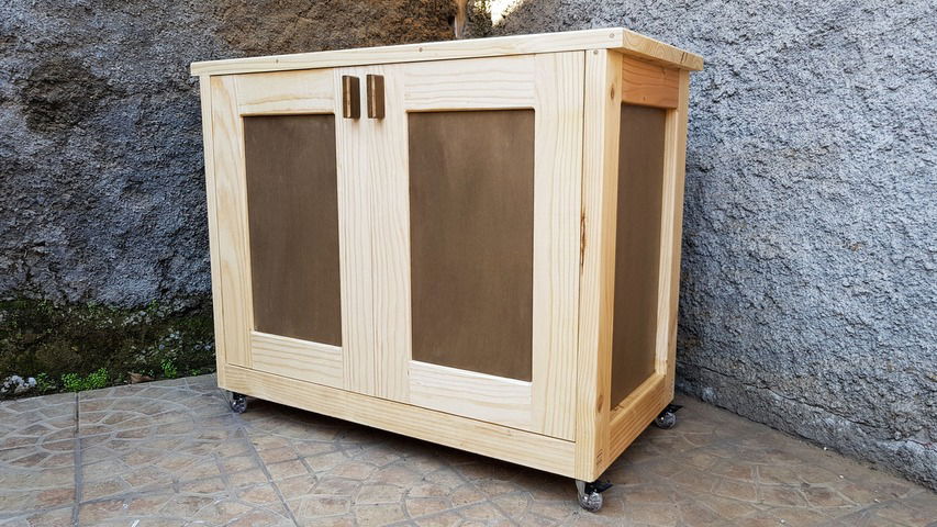 Mueble de madera multiuso