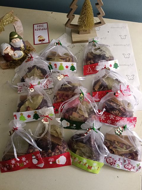 “Aromas con Amor – Edición Navideña”