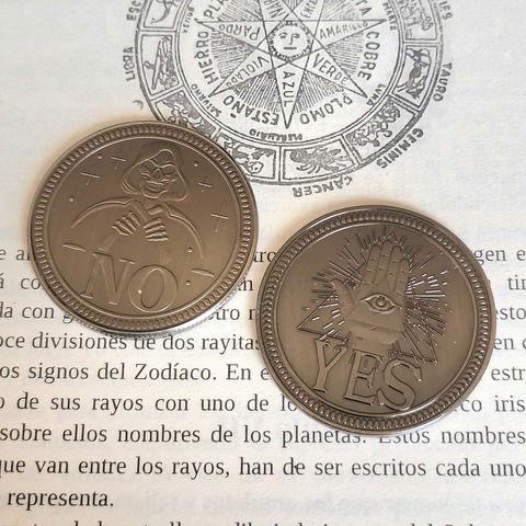 Moneda adivinación