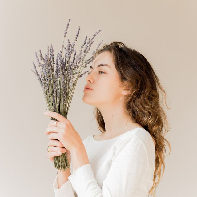 Los aromas y la magia de los recuerdos: ¿por qué un simple olor puede transportarnos en el tiempo?
