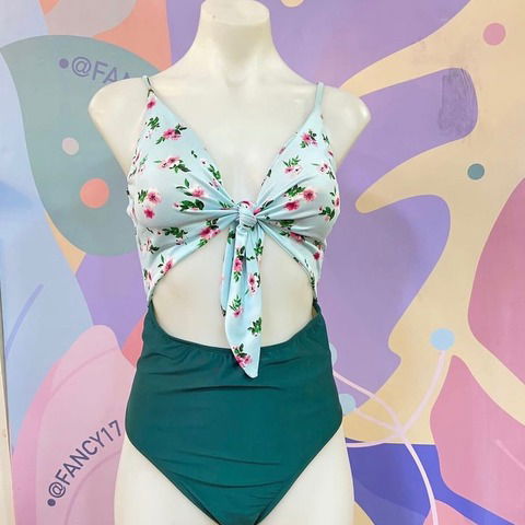 Bikini entero flores M y L