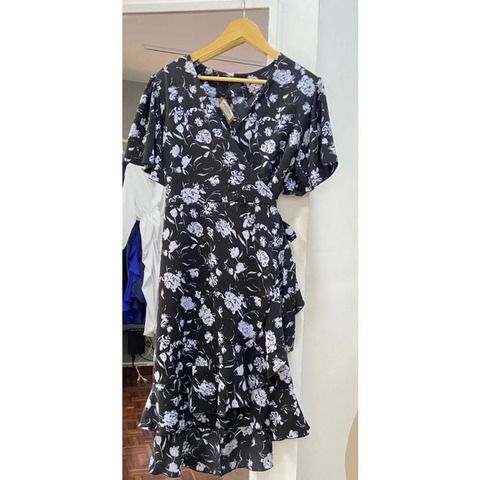 Vestido Alexia negro flores gris ML