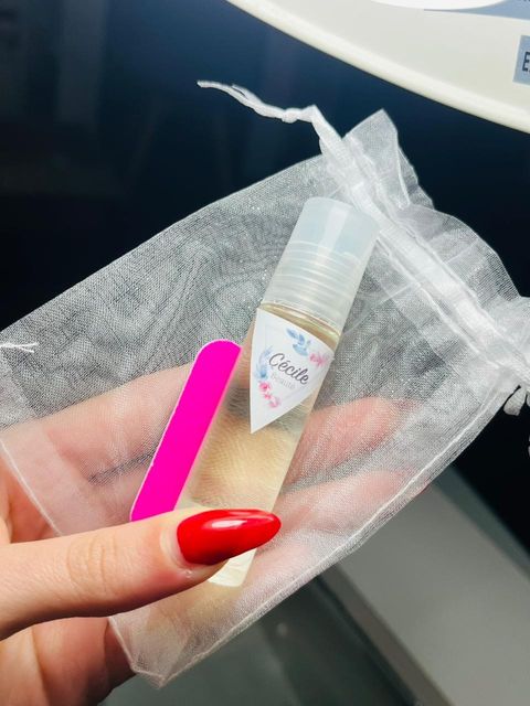 Aceite de Almendras Roll on para Cutículas 10ml