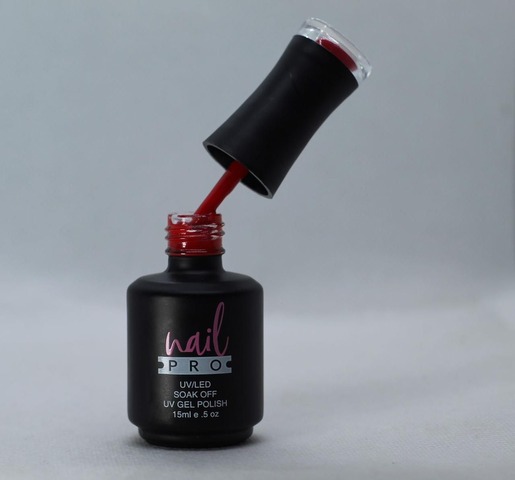 ESMALTE NAIL PRO 15ML. X071 ROJO SANGRE TORO