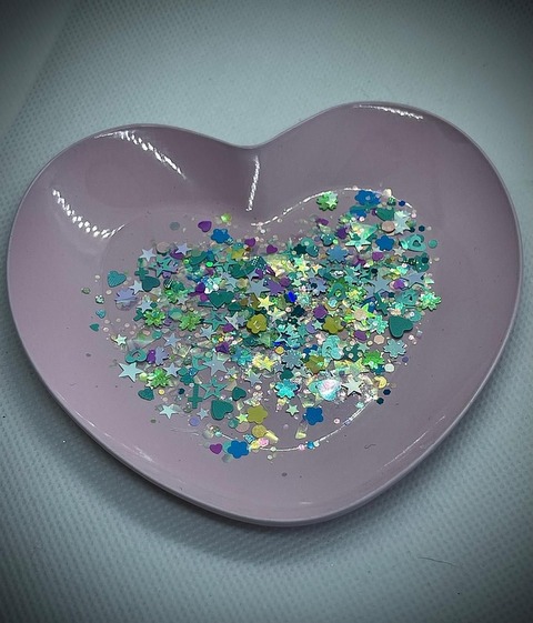 PLATO EN FORMA DE CORAZON. 