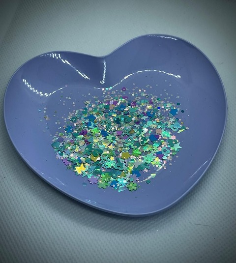 PLATO CORAZON LILA
