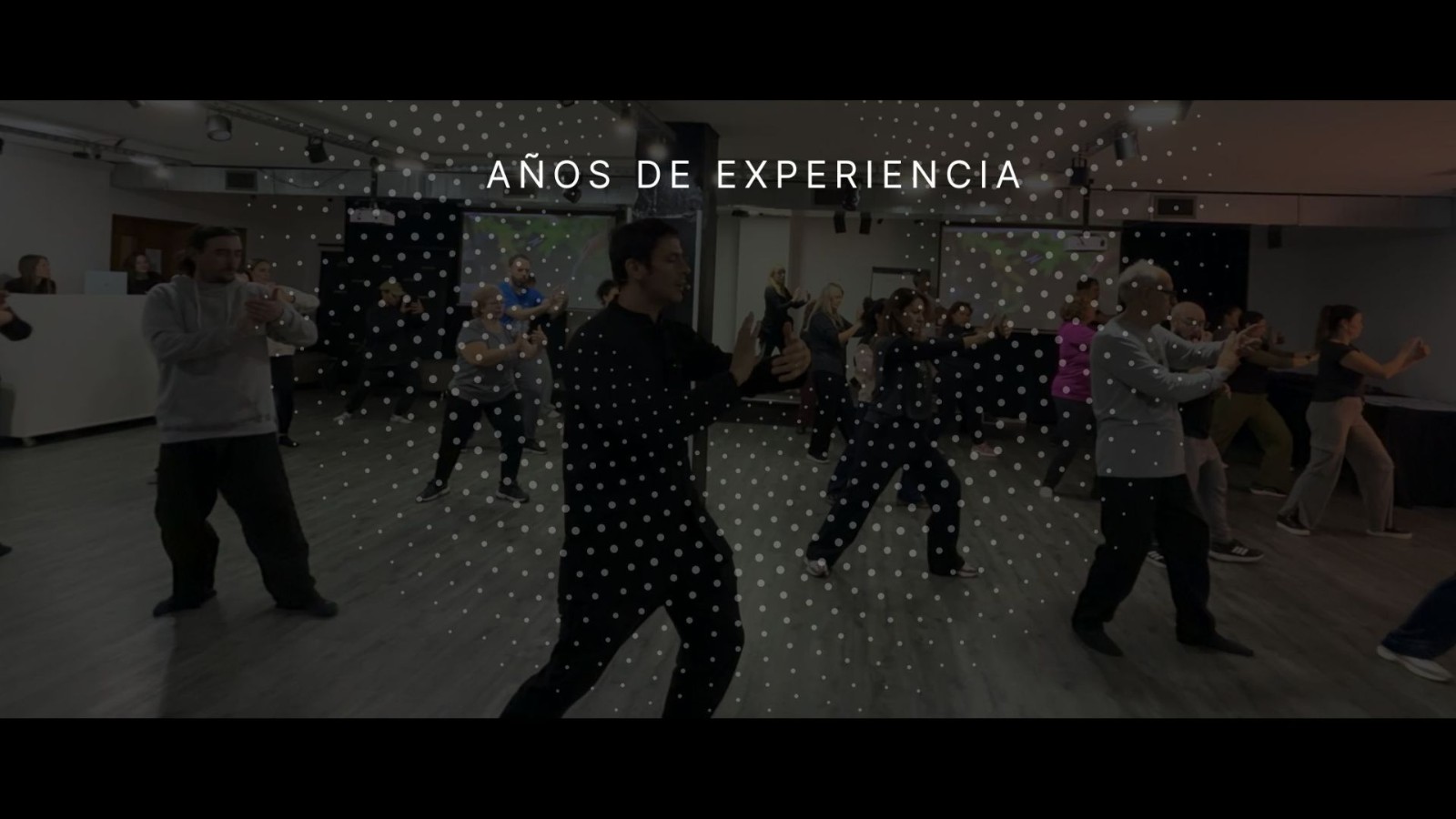 años de experiencia en artes marciales tai chi, chi kung