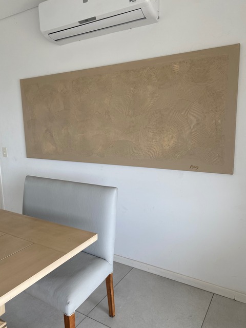 Relieve en Beige