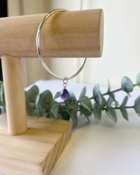 Esclava clásica con dije piedra natural 
