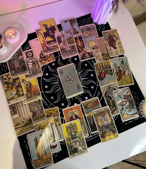 Mishka Tarot