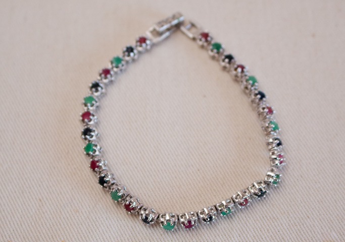Pulsera de plata con piedras semi preciosas
