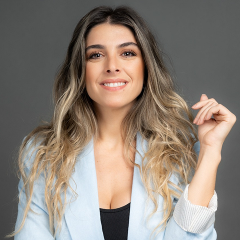Estilismo y Perfilado de cejas.