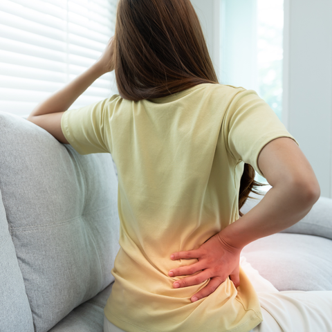 El mensaje oculto detrás de tu dolor lumbar: cuando tu cuerpo grita lo que tu mente calla