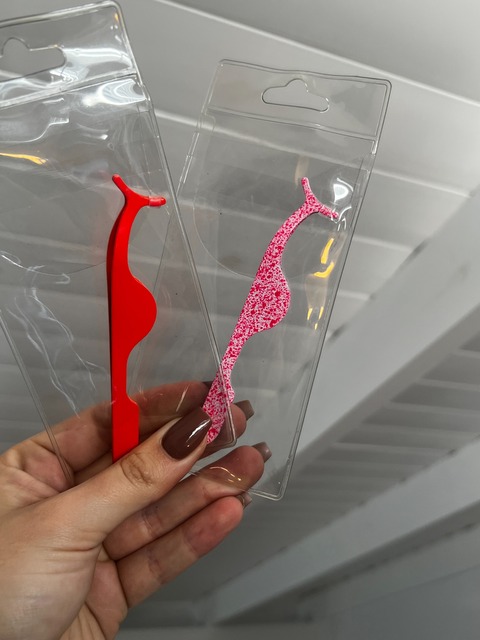 Pinza para colocar tira de pestañas