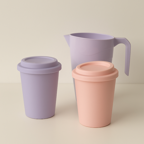 Vasos y jarra color pastel