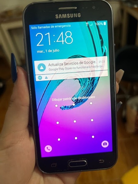 Samsung Galaxy J2 - Buen Estado Negro (Usado)