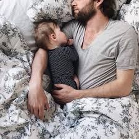 GUÍA PARA INCLUIR AL PAPÁ Y/U OTRA FIGURA DE APEGO EN EL SUEÑO DEL BEBÉ